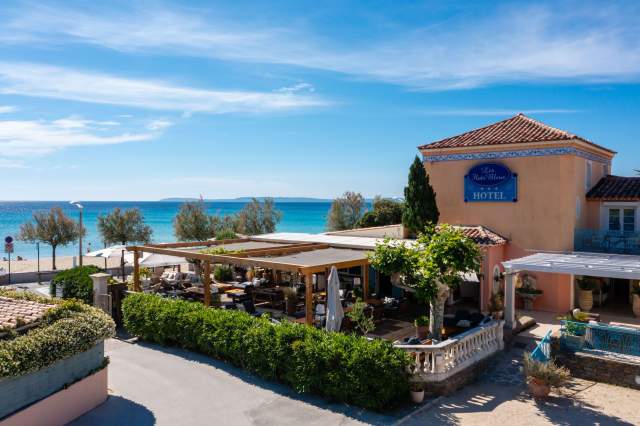 Hôtel Restaurant Var, Lavandou · Les Flots Bleus 