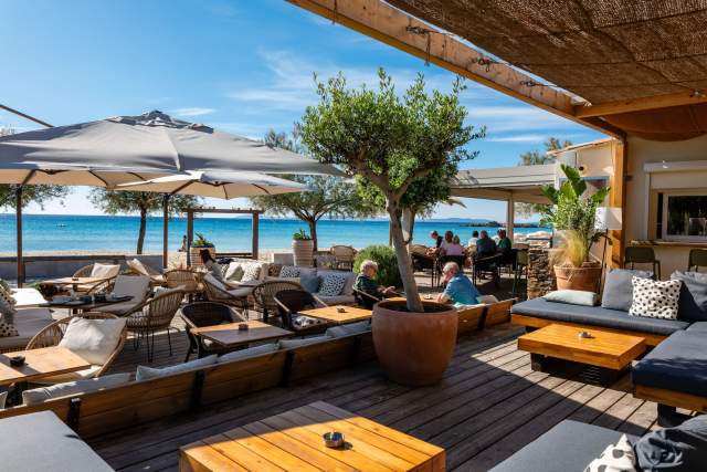 Hôtel Restaurant Var, Lavandou · Les Flots Bleus 