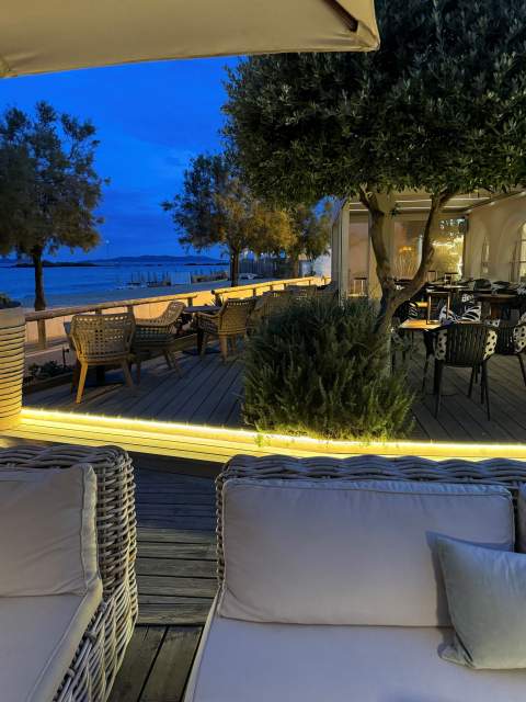 Hôtel Restaurant Var, Lavandou · Les Flots Bleus 