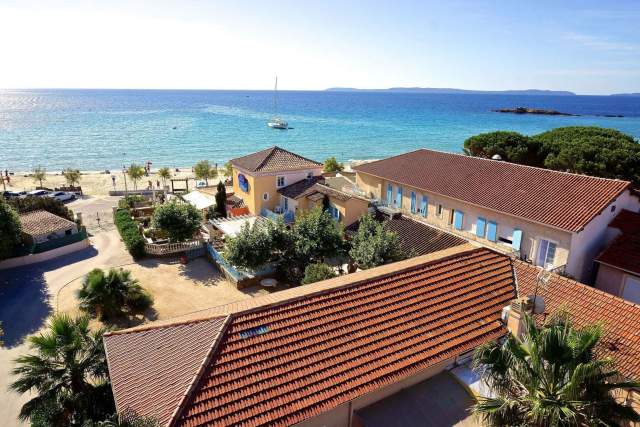 Hôtel Restaurant Var, Lavandou · Les Flots Bleus 